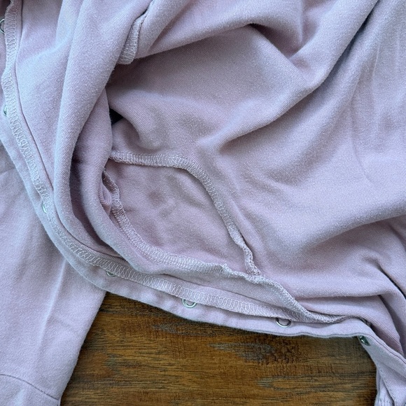L’ovedbaby Organic cotton snap footie, 9-12m, mauve pink - Picture 4 of 9